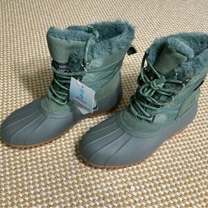 Propet womens Ingrid snow boots NWT 7